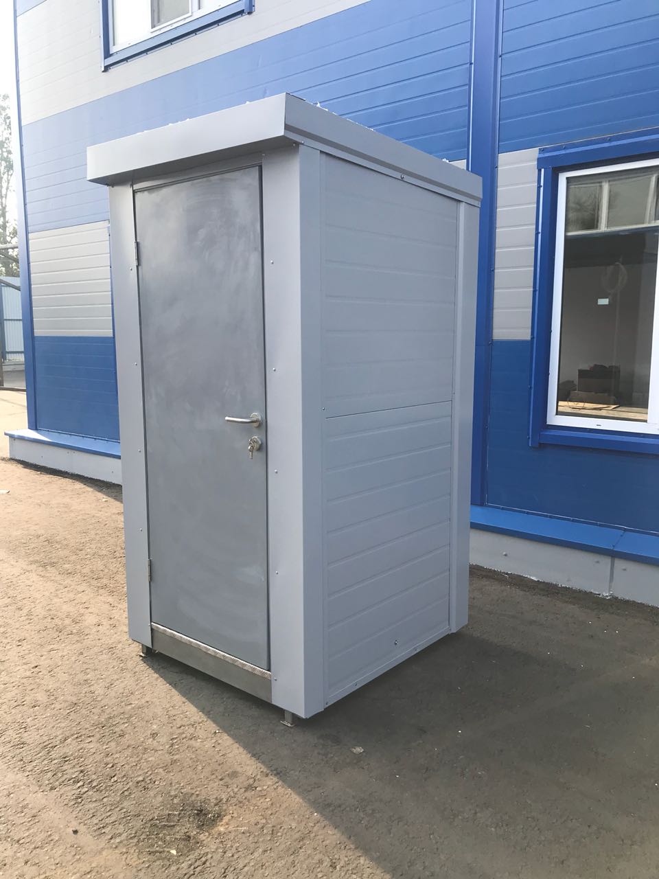 Теплая туалетная кабина ЭКОС-1 с баком на 250 л. в Щёлково
